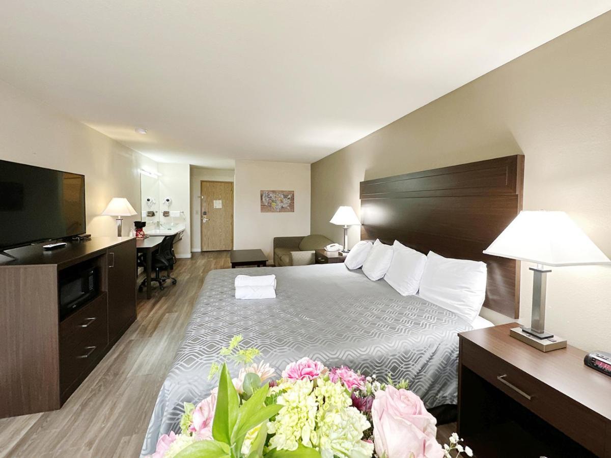Ocean Star Inn Sequim Bagian luar foto