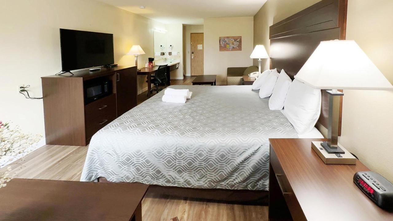 Ocean Star Inn Sequim Bagian luar foto
